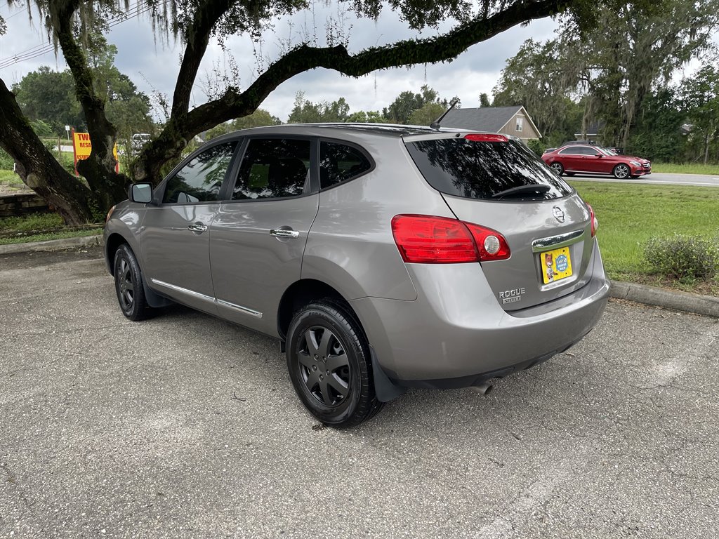 2015 Nissan Rogue Select S photo 5