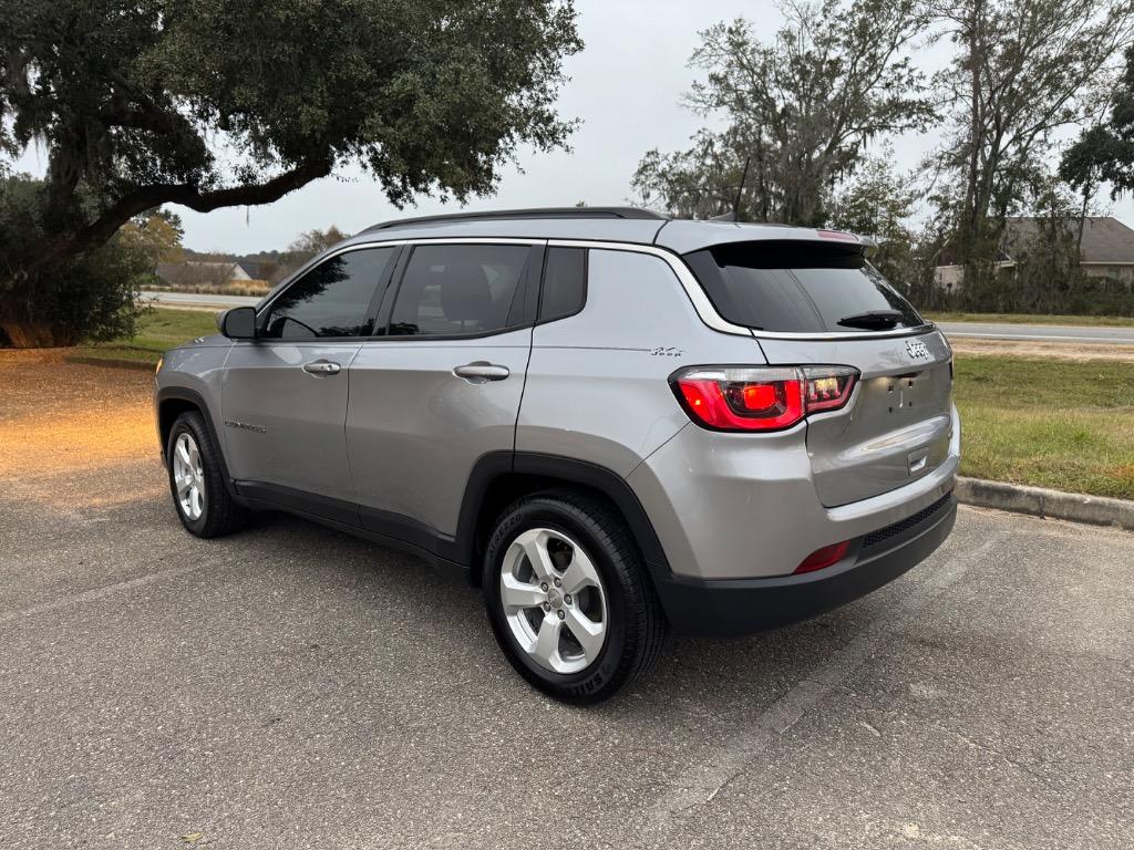 2019 Jeep Compass Latitude photo 6