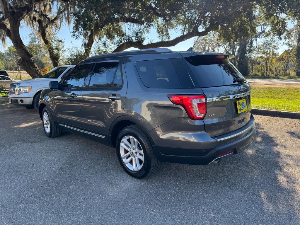 2018 Ford Explorer XLT photo 5