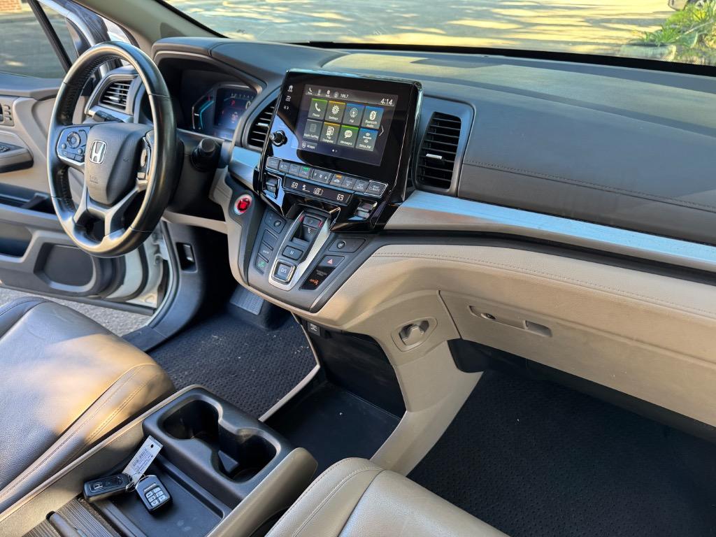 2018 Honda Odyssey EX-L photo 20