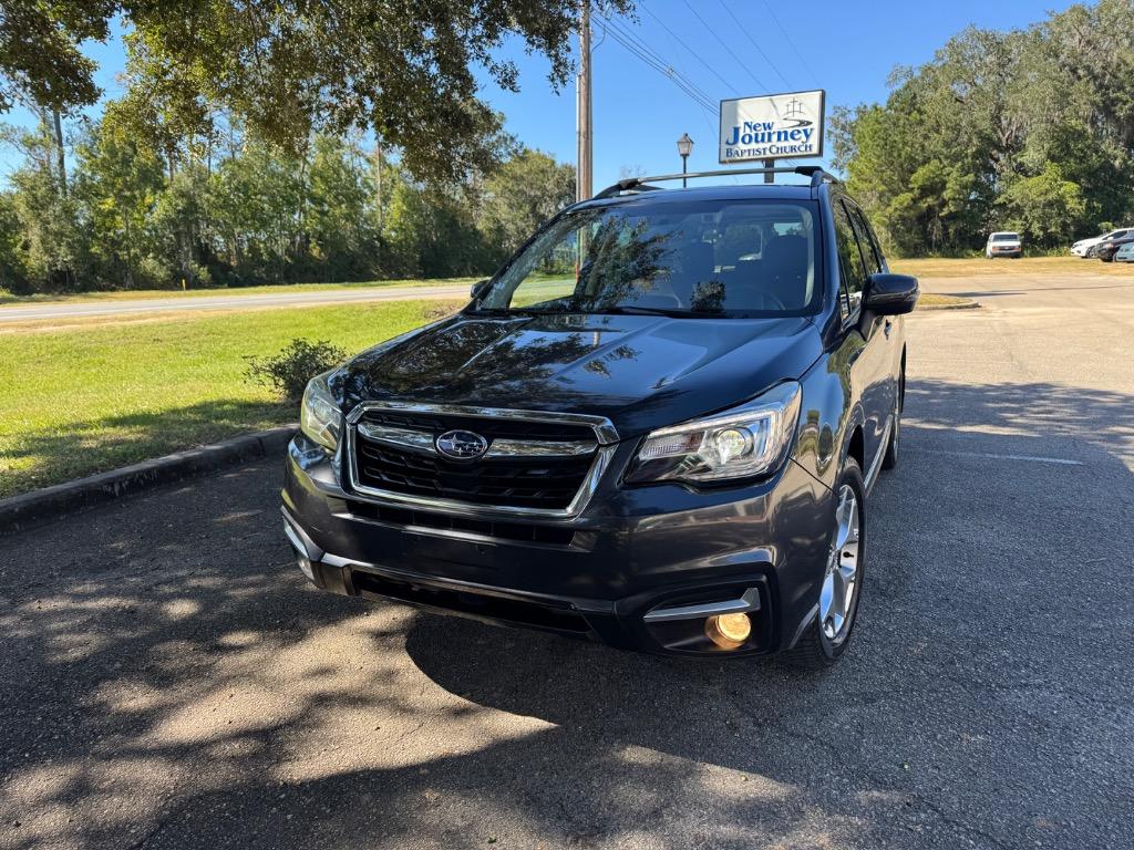 2018 Subaru Forester Touring photo 2