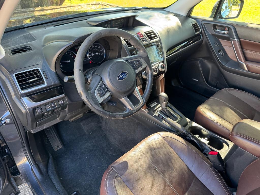 2018 Subaru Forester Touring photo 9