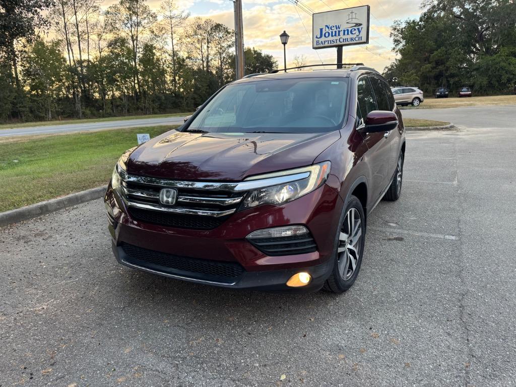 2018 Honda Pilot Elite photo 2