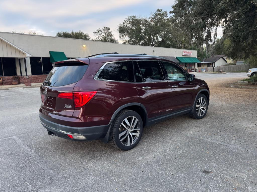 2018 Honda Pilot Elite photo 4