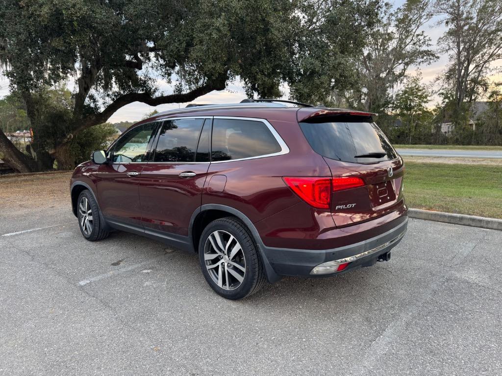 2018 Honda Pilot Elite photo 6