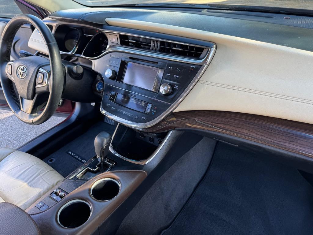 2013 Toyota Avalon XLE Premium Hybrid photo 16