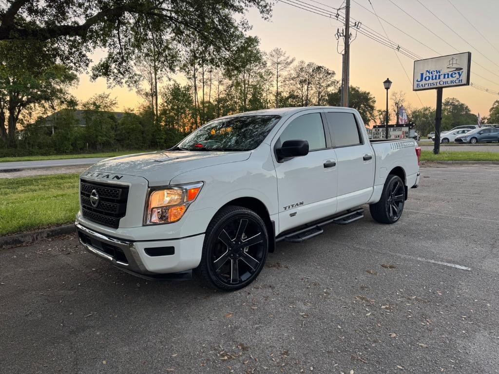 2022 Nissan Titan