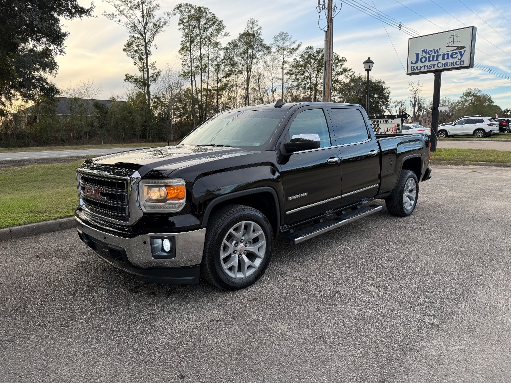 2015 GMC Sierra SLT's photo