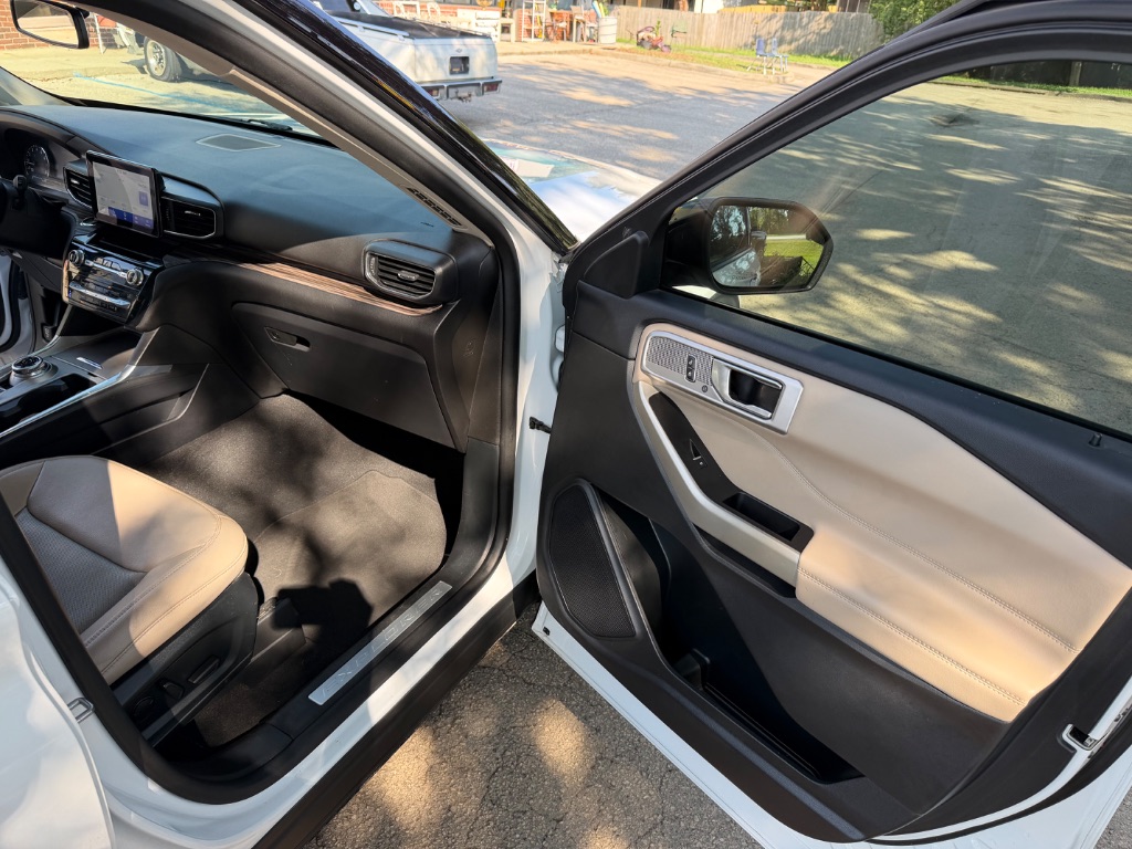 2021 Ford Explorer Limited - Photo 15