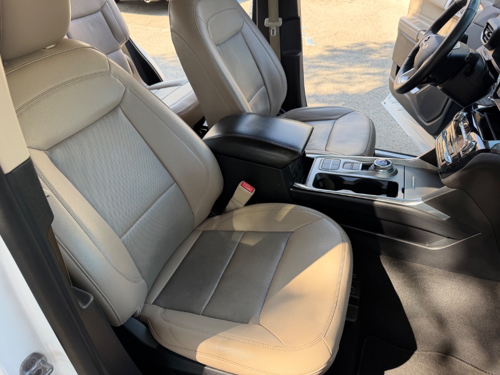 2021 Ford Explorer Limited - Photo 16