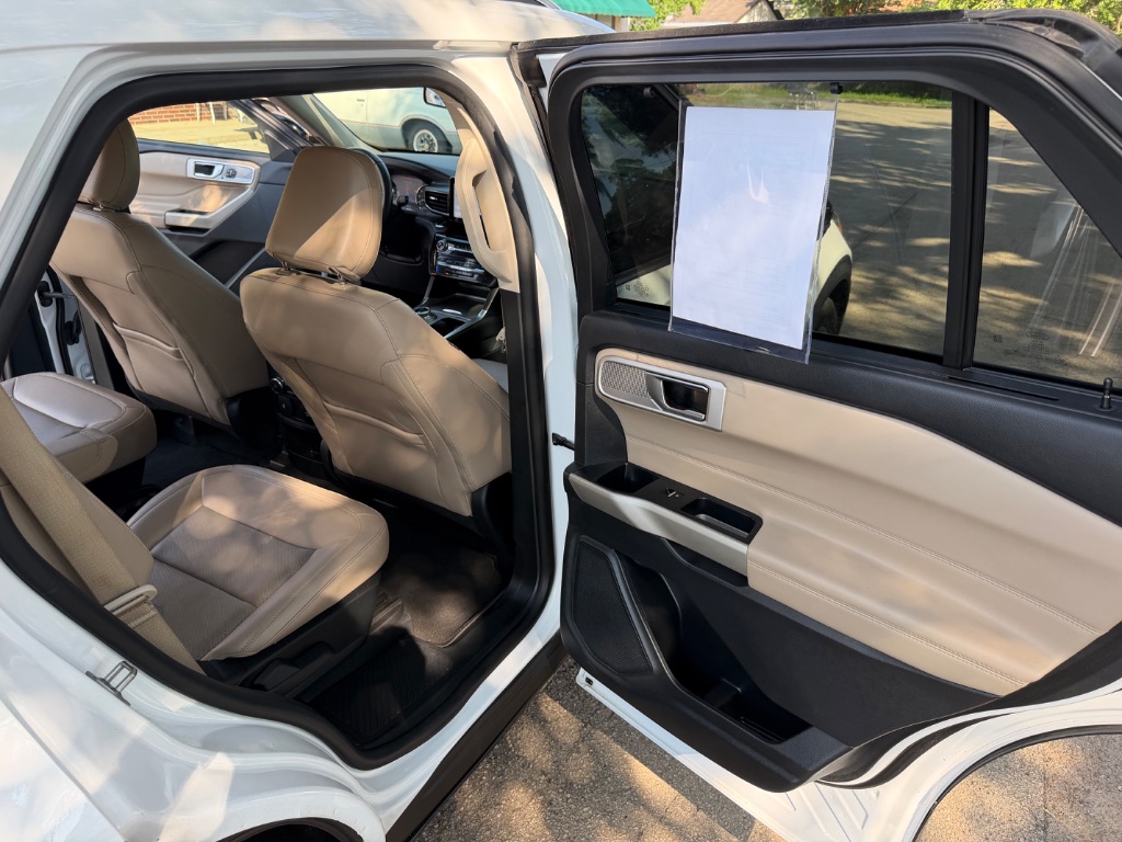 2021 Ford Explorer Limited - Photo 13