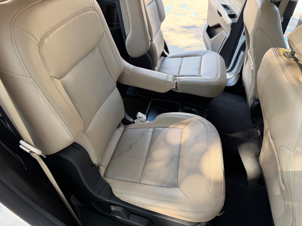 2021 Ford Explorer Limited - Photo 14